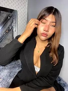 Jasmin_Pink on StripChat