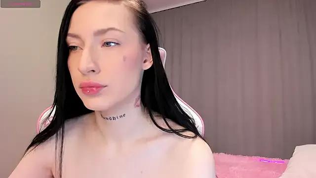 JenniferQueen11 on StripChat