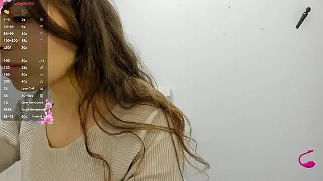 jessyegoldenn on StripChat