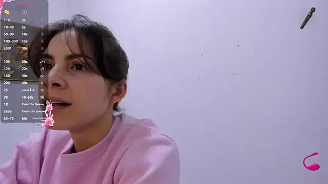 jessyegoldenn on StripChat