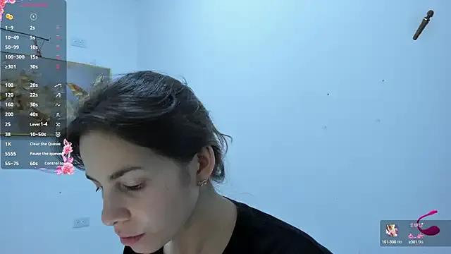 jessyegoldenn on StripChat