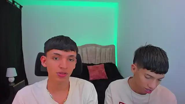 Juan_Nd_Steven on StripChat