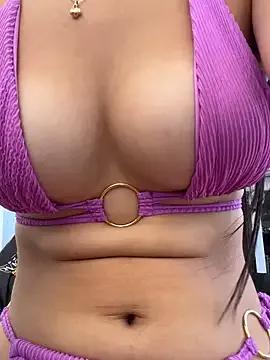 Juanita-Diaz on StripChat