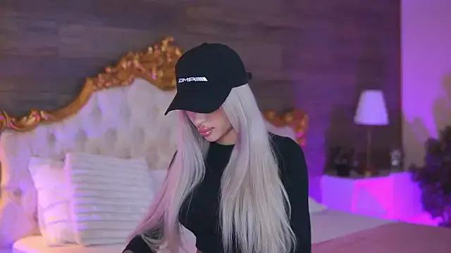 Juicy_Jessye on StripChat