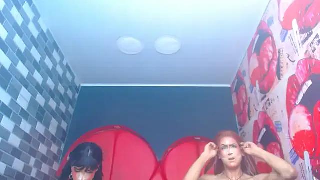 julessxcharlotte on StripChat