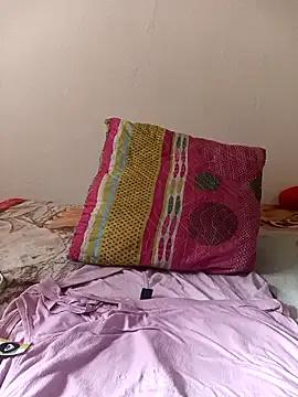 Kaira69 on StripChat