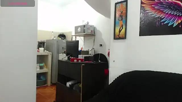 karenlennox1 on StripChat