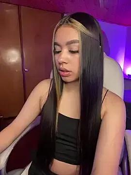 Karina16_pink on StripChat