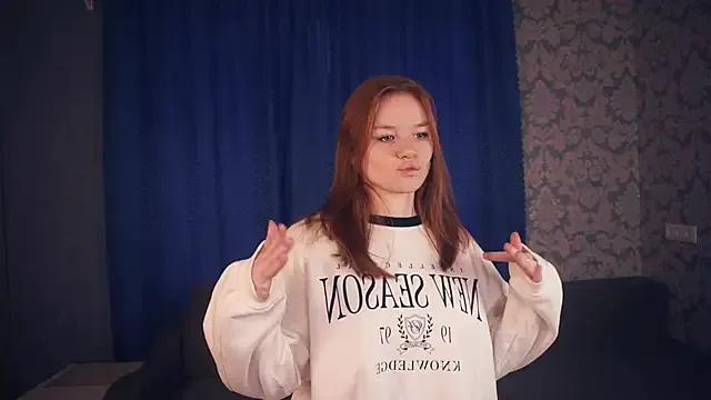 KarlynGow — Hot kiss for your lips