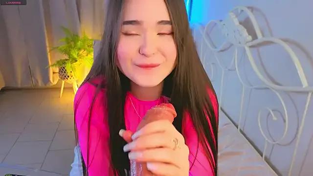 KateBleare on StripChat