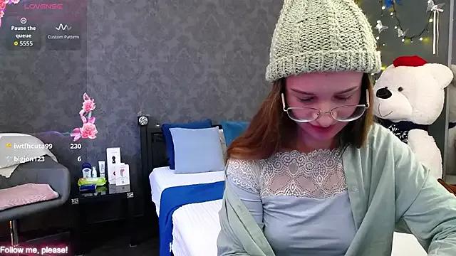 KateJonson on StripChat