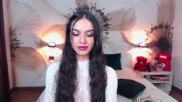 KatherineBisou on StripChat