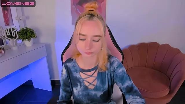 Katia_Kim on StripChat