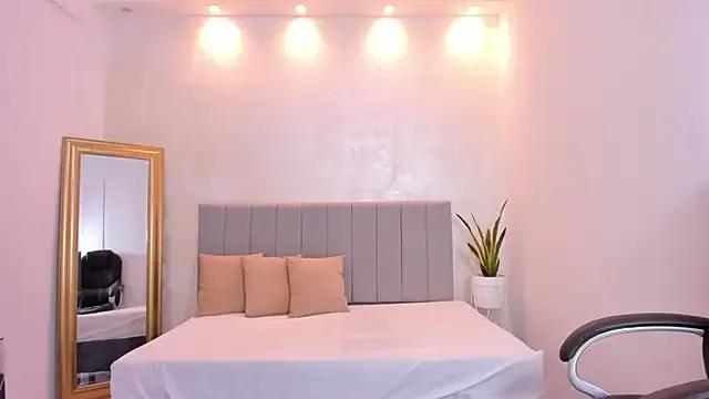 kendall_roous on StripChat