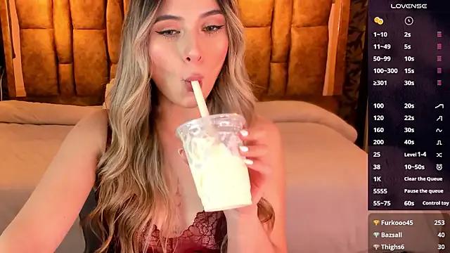 KiaraCarter on StripChat