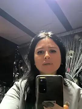 KikiXRed on StripChat