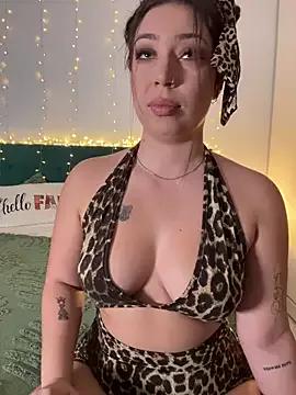 KimArts on StripChat