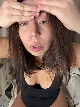 KimArts on StripChat