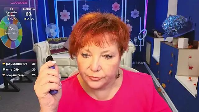 Kira_Kenett — make a funny face