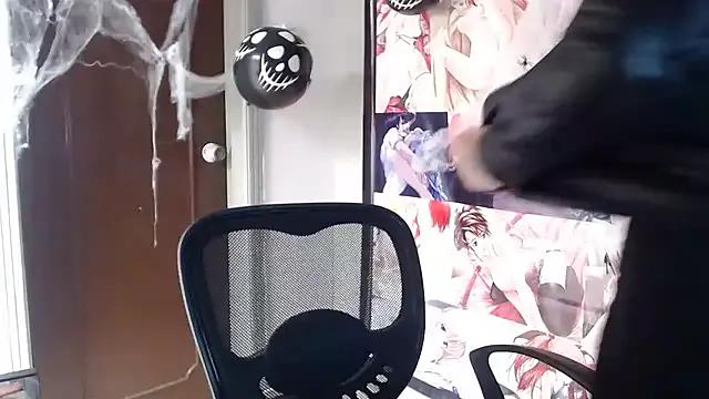 KittenMiss_ on StripChat