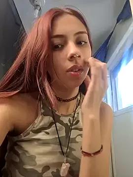 Kristal-Ambar on StripChat