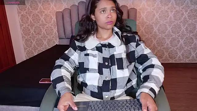 Kristall_06 on StripChat