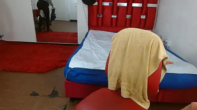 krystal_thomson on StripChat