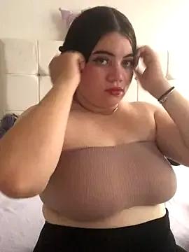 Kuromy_x on StripChat