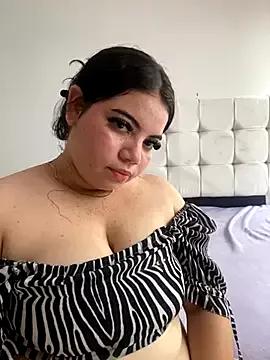 Kuromy_x on StripChat