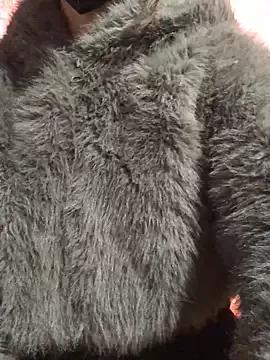 Kylie_beem — Please help Kylie complete her goal than