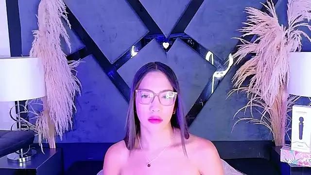 KylieWhite on StripChat