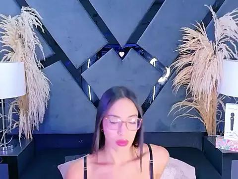 KylieWhite on StripChat