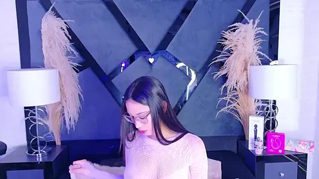 KylieWhite on StripChat