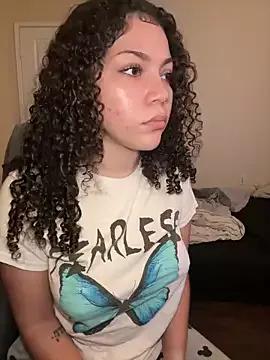 ladylavish on StripChat