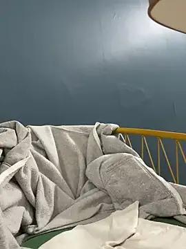 Lami_Mi on StripChat