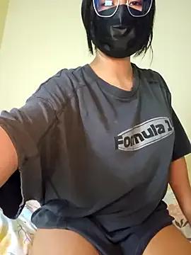 Latin_summer on StripChat