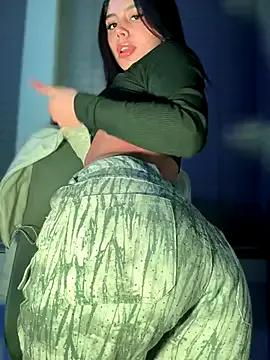 Laura-Khalifa on StripChat