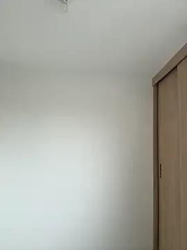 LauraCatalina on StripChat