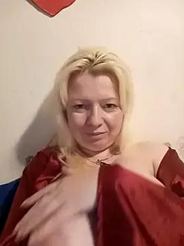 Lauri_scherri on StripChat