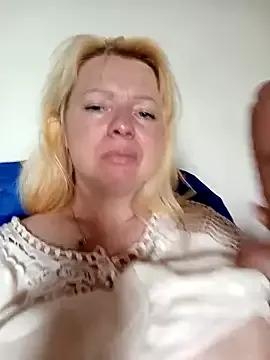 Lauri_scherri on StripChat