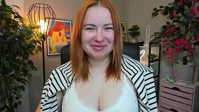 LAYLAxSTAR on StripChat