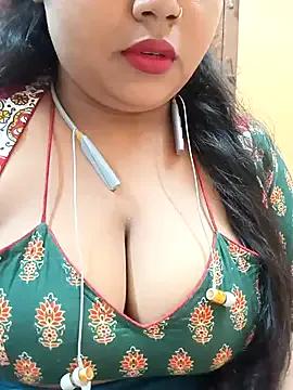 LenaPaul46 on StripChat