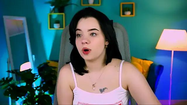 leslierowe_ on StripChat