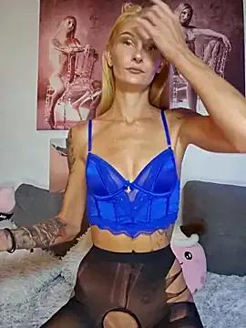 LessiaMia on StripChat