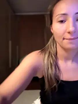 LetsFunKARINA's avatar