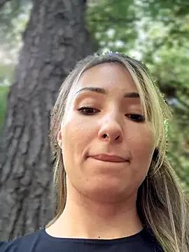 LetsFunKARINA on StripChat