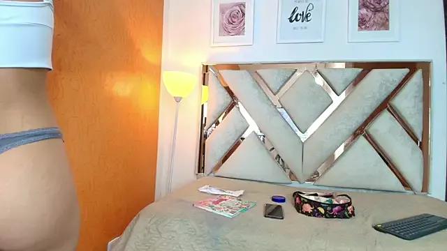 Lia_Roseh on StripChat