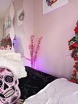 Lia_Roxx on StripChat