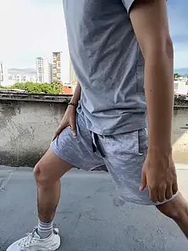 Liam_Moss on StripChat