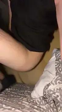 Liam_Moss on StripChat